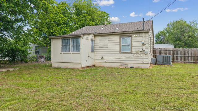 302 W 42nd Street, Sand Springs, OK 74063