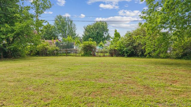 302 W 42nd Street, Sand Springs, OK 74063