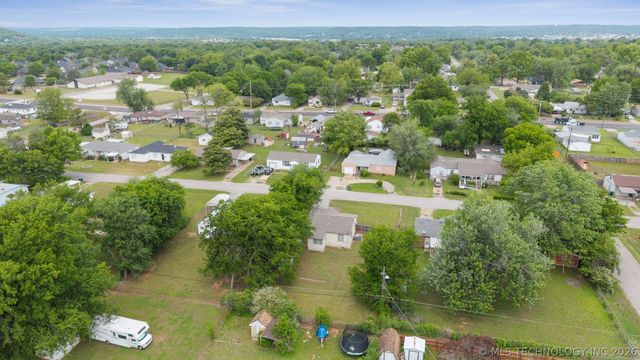 302 W 42nd Street, Sand Springs, OK 74063
