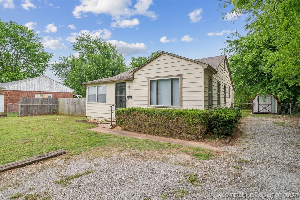 302 W 42nd Street, Sand Springs, OK 74063