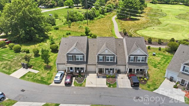 112 B Davenport Drive, Statesville, NC 28677