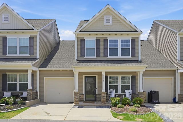 112 B Davenport Drive, Statesville, NC 28677