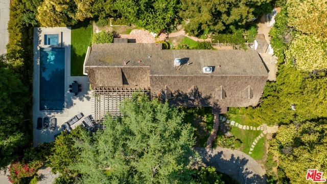 23057 Sylvan Street, Woodland Hills (los Angeles), CA 91367