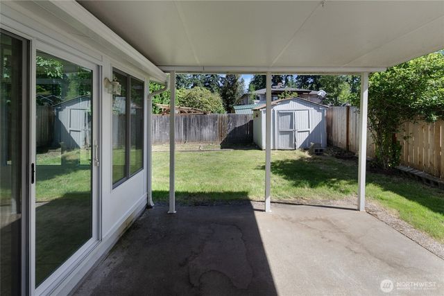 12618 Naomilawn Drive SW, Lakewood, WA 98498