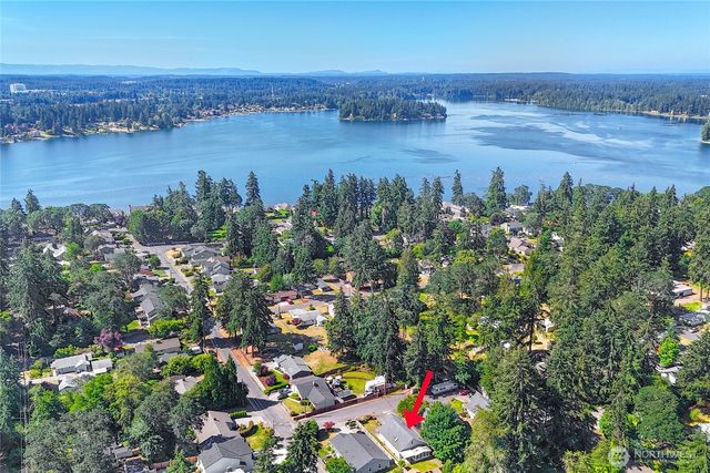 12618 Naomilawn Drive SW, Lakewood, WA 98498