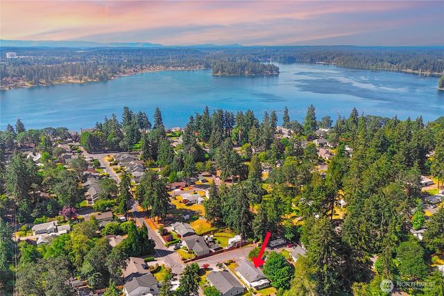 12618 Naomilawn Drive SW, Lakewood, WA 98498