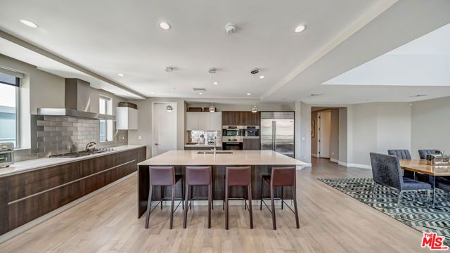 450 N Palm Drive 506PH, Beverly Hills, CA 90210