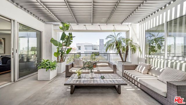 450 N Palm Drive 506PH, Beverly Hills, CA 90210