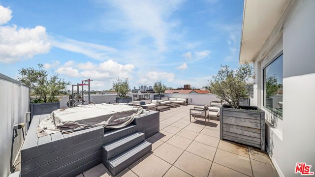 450 N Palm Drive 506PH, Beverly Hills, CA 90210