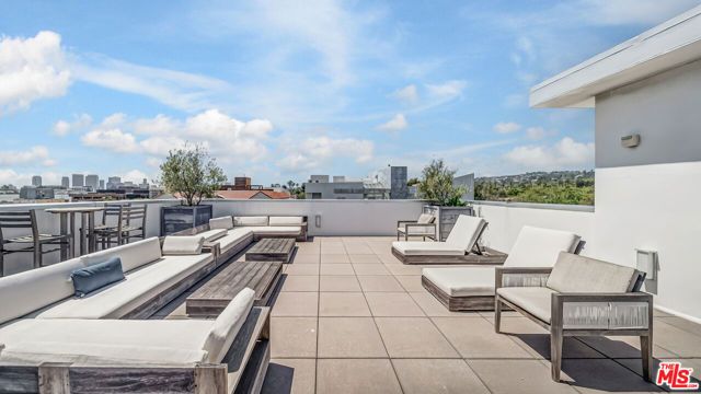 450 N Palm Drive 506PH, Beverly Hills, CA 90210