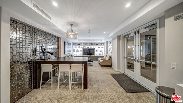 450 N Palm Drive 506PH, Beverly Hills, CA 90210