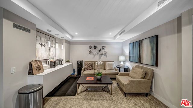 450 N Palm Drive 506PH, Beverly Hills, CA 90210