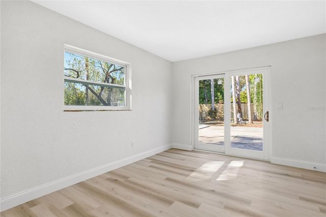 214 45TH AVENUE NE, St Petersburg, FL 33703