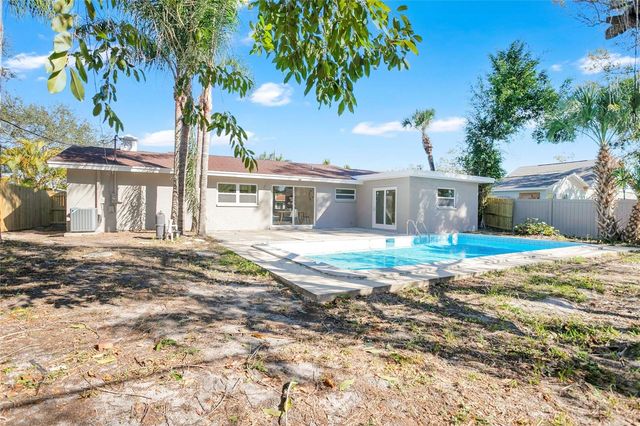 214 45TH AVENUE NE, St Petersburg, FL 33703