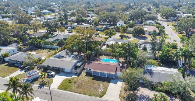 214 45TH AVENUE NE, St Petersburg, FL 33703