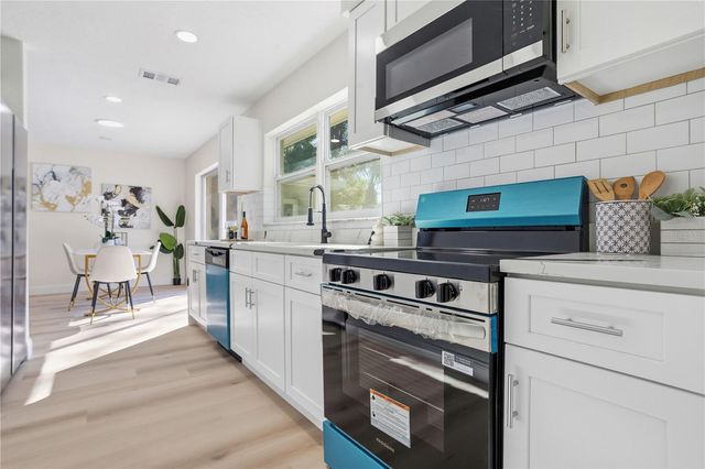 214 45TH AVENUE NE, St Petersburg, FL 33703