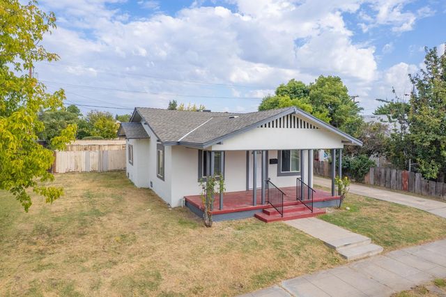 2710 C Street, Selma, CA 93662