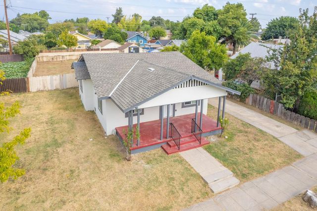2710 C Street, Selma, CA 93662