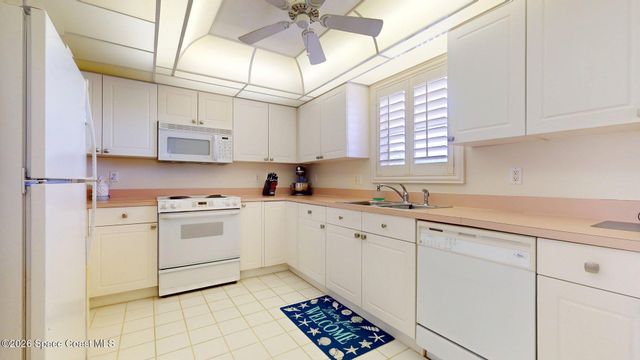 110 Whaler Drive 302, Melbourne Beach, FL 32951