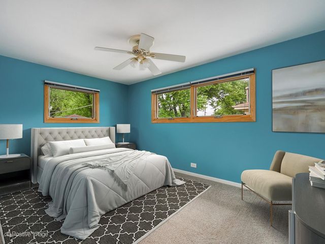 9414 Ozanam Avenue, Morton Grove, IL 60053