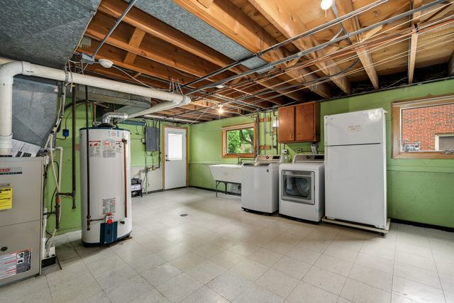9414 Ozanam Avenue, Morton Grove, IL 60053