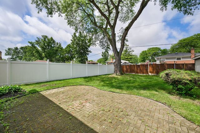 9414 Ozanam Avenue, Morton Grove, IL 60053
