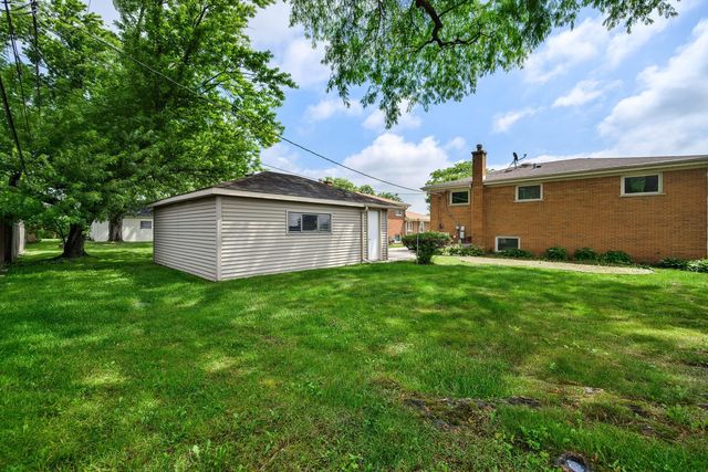 9414 Ozanam Avenue, Morton Grove, IL 60053