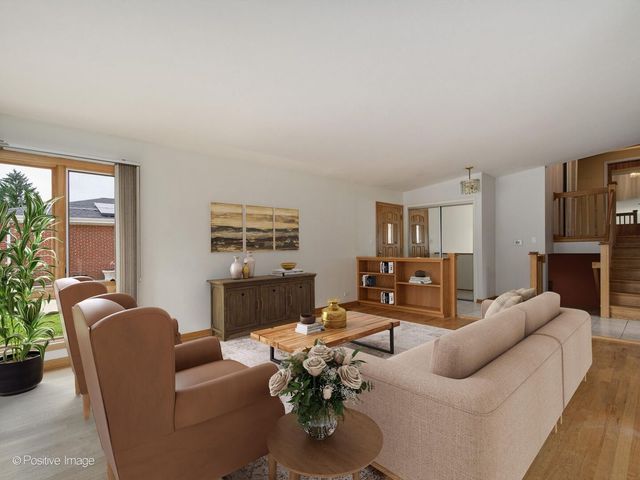 9414 Ozanam Avenue, Morton Grove, IL 60053
