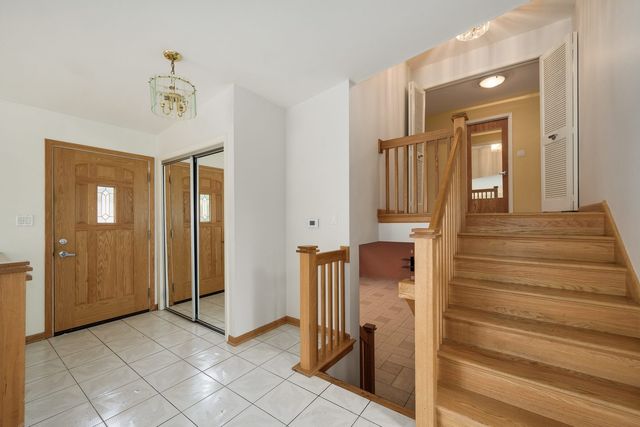 9414 Ozanam Avenue, Morton Grove, IL 60053