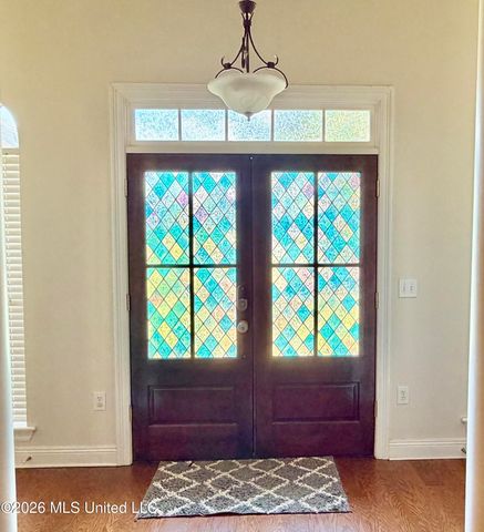 501 Lowe Circle, Richland, MS 39218