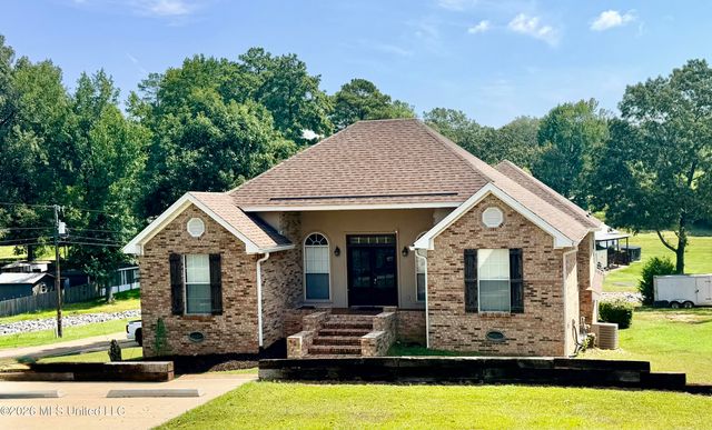 501 Lowe Circle, Richland, MS 39218