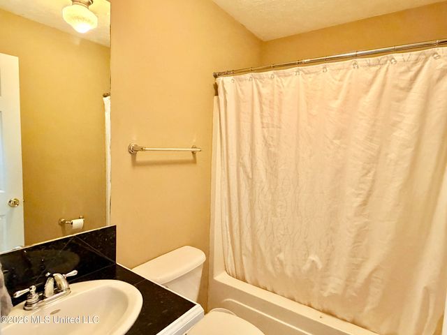 501 Lowe Circle, Richland, MS 39218