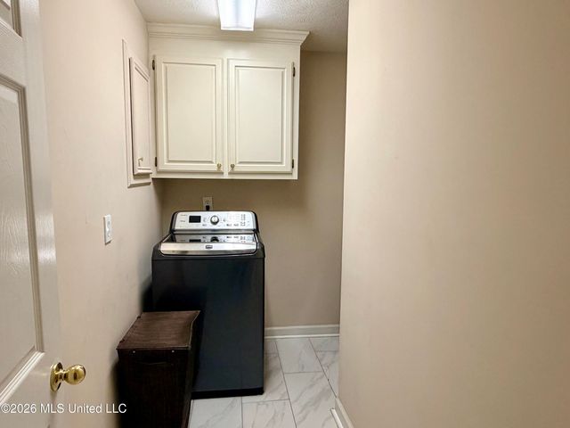 501 Lowe Circle, Richland, MS 39218