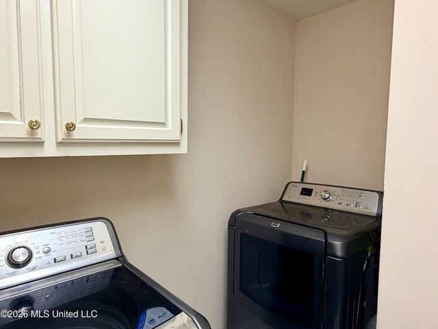 501 Lowe Circle, Richland, MS 39218