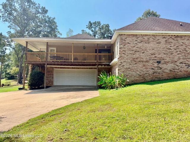 501 Lowe Circle, Richland, MS 39218