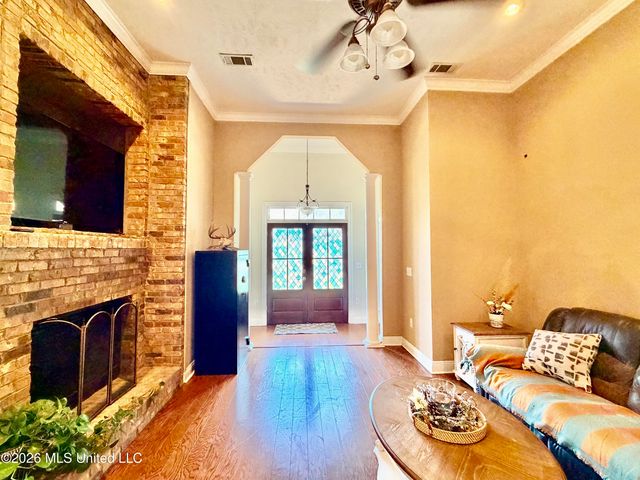 501 Lowe Circle, Richland, MS 39218