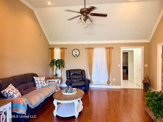 501 Lowe Circle, Richland, MS 39218