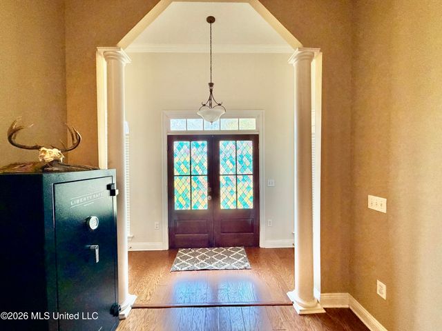 501 Lowe Circle, Richland, MS 39218
