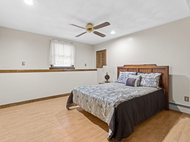 377 Read St, Seekonk, MA 02771