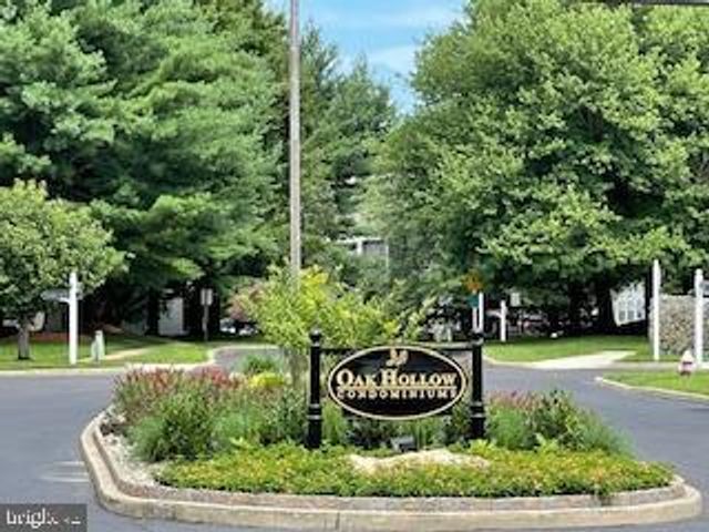 8 CHELMSFORD COURT, Marlton, NJ 08053