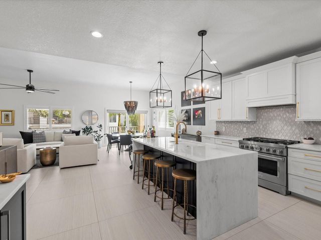 138 175TH AVENUE E, Redington Shores, FL 33708