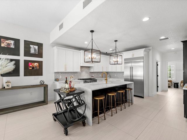 138 175TH AVENUE E, Redington Shores, FL 33708