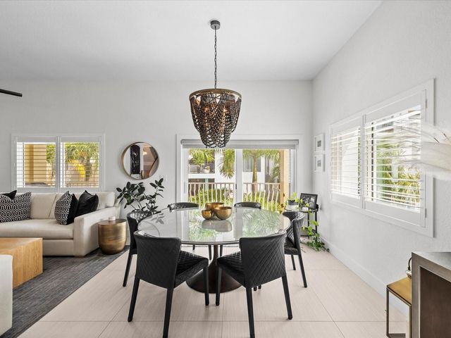 138 175TH AVENUE E, Redington Shores, FL 33708