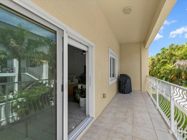 138 175TH AVENUE E, Redington Shores, FL 33708