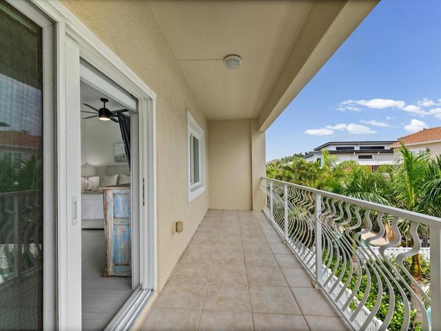 138 175TH AVENUE E, Redington Shores, FL 33708