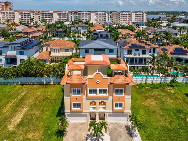 138 175TH AVENUE E, Redington Shores, FL 33708