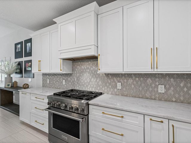 138 175TH AVENUE E, Redington Shores, FL 33708