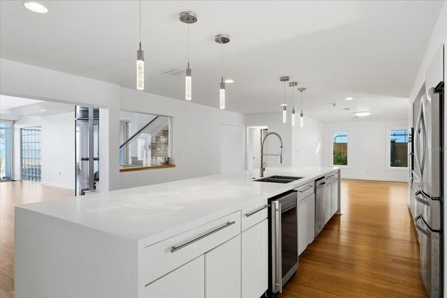 1405 N BAYSHORE DRIVE, Safety Harbor, FL 34695