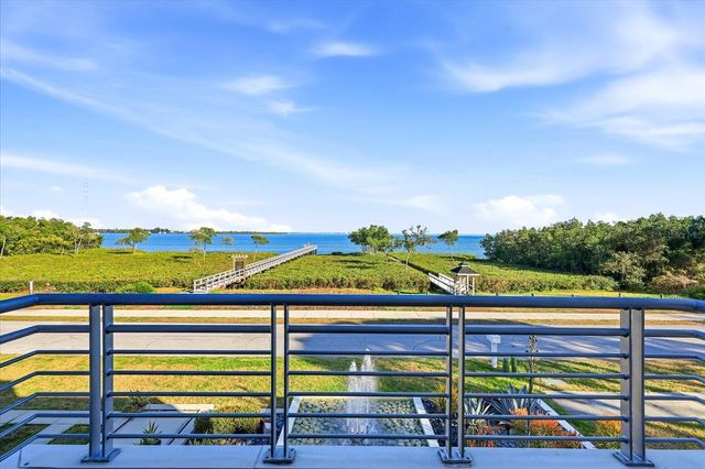 1405 N BAYSHORE DRIVE, Safety Harbor, FL 34695