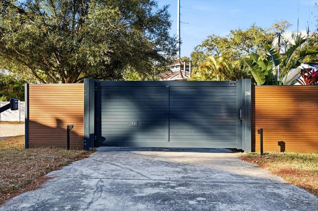 1405 N BAYSHORE DRIVE, Safety Harbor, FL 34695